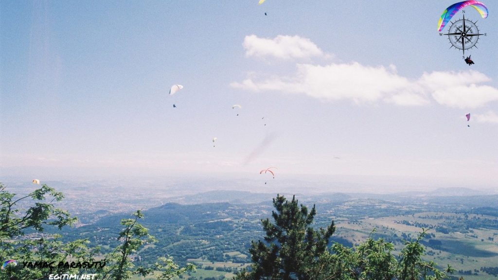 Koçarlı Yamaç Paraşütü eğitimi